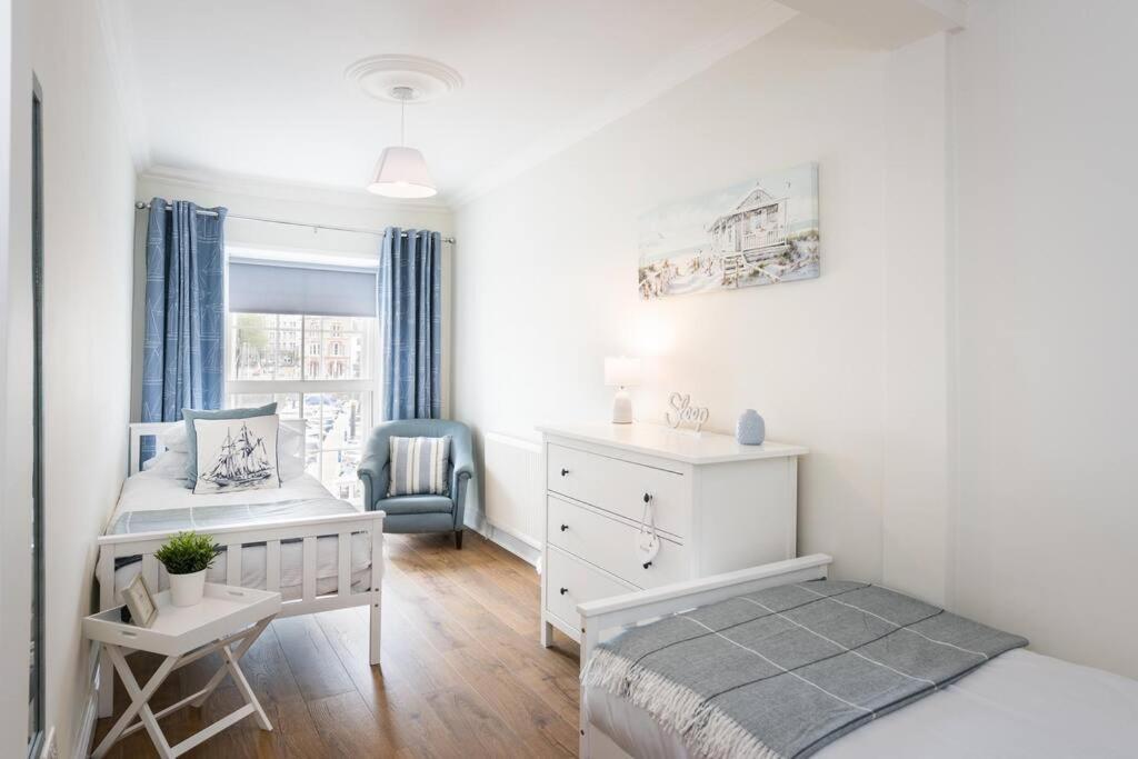 Blue Skies Apartment - Harbour Views Torquay Extérieur photo